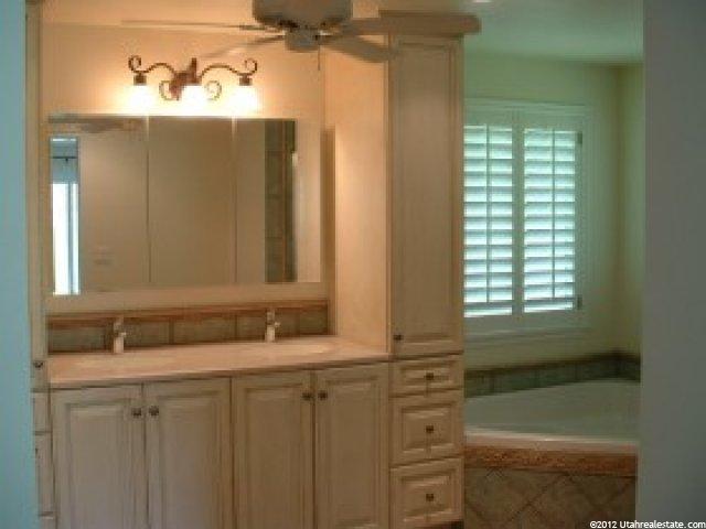 9844 S 2465 E, Sandy, UT 84092 — photo 8