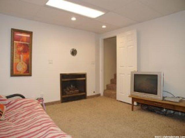 1083 N Main St, Orem, UT 84057 — photo 10