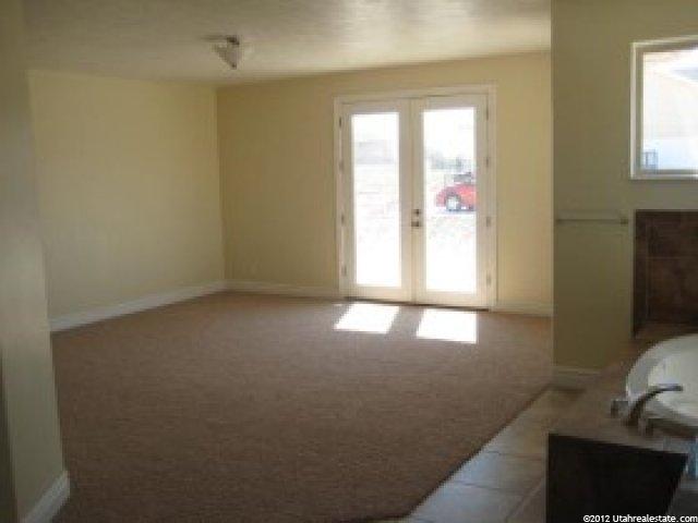 122 E Box Elder Dr, Grantsville, UT 84029 — photo 3