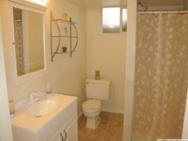 988 E Violet Dr, Sandy, UT 84094 — photo 9