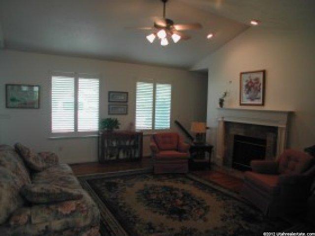 349 W 850 N, Centerville, UT 84014 — photo 2