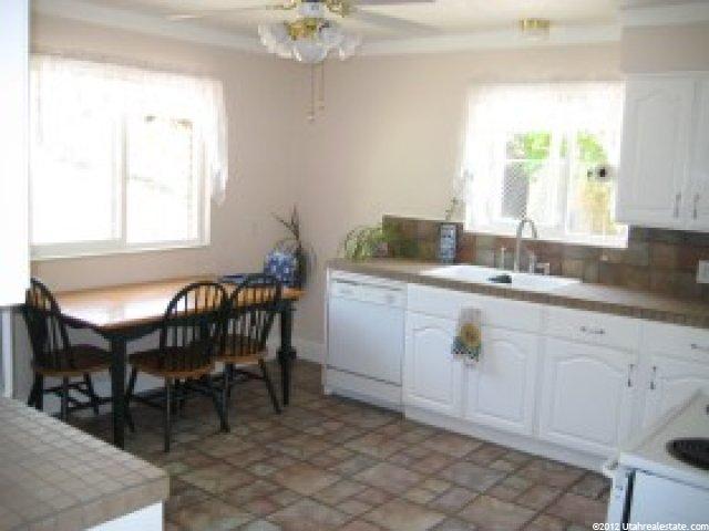 528 E 2800 N, North Ogden, UT 84414 — photo 2