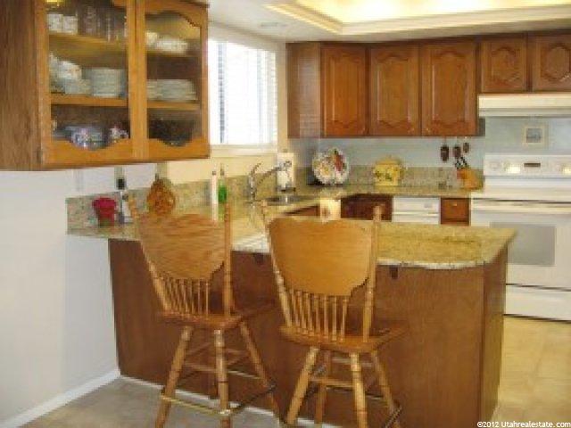 5558 S 1025 E, South Ogden, UT 84405 — photo 5