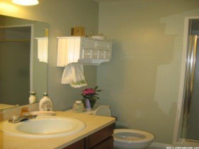 5558 S 1025 E, South Ogden, UT 84405 — photo 8