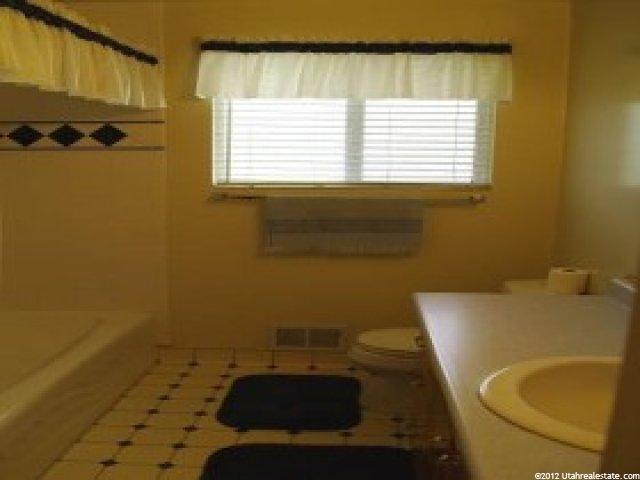 2382 N 770 W, Clinton, UT 84015 — photo 7