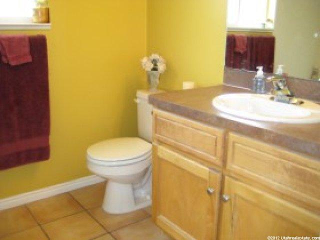 2194 View Dr, South Weber, UT 84405 — photo 9