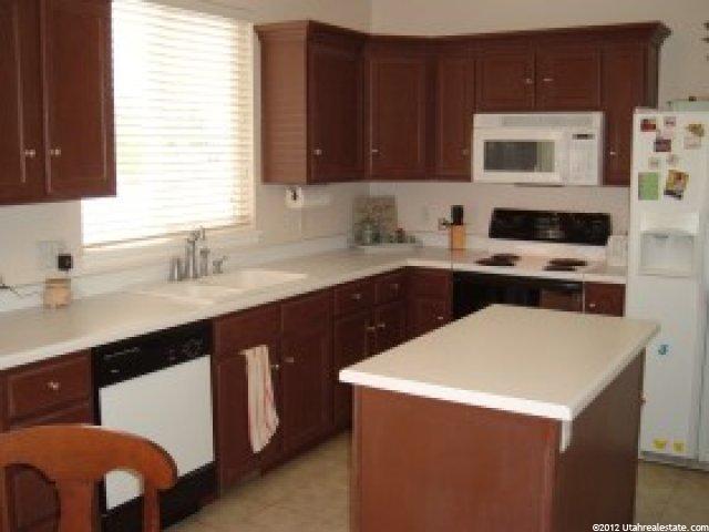 1941 W 2025 S, Syracuse, UT 84075 — photo 3