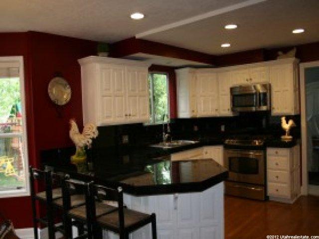 8908 S Easthills Dr, Sandy, UT 84093 — photo 6