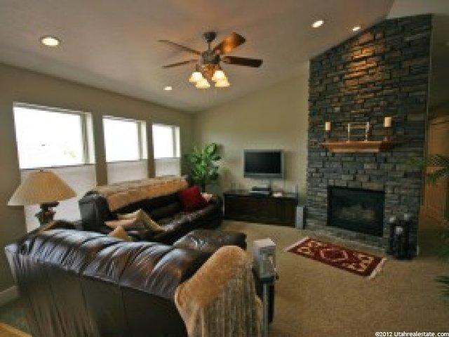 421 N 200 E, Hyde Park, UT 84318 — photo 5