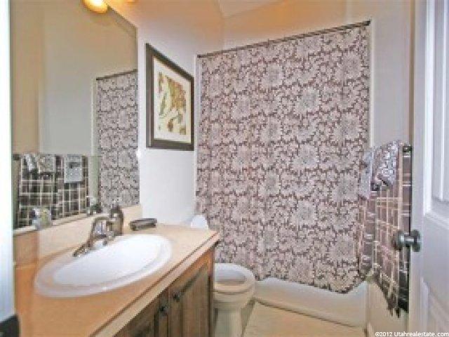 570 E Cottonwood Cir, North Logan, UT 84341 — photo 8