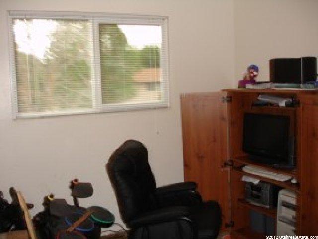 534 Carol Dr, Layton, UT 84041 — photo 9