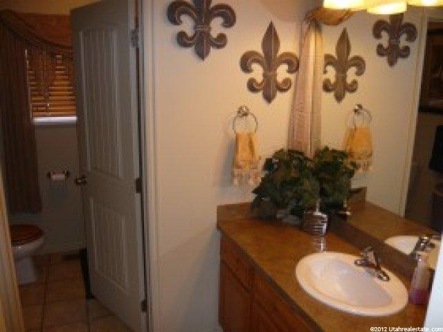 1677 N 25 E, Layton, UT 84041 — photo 8