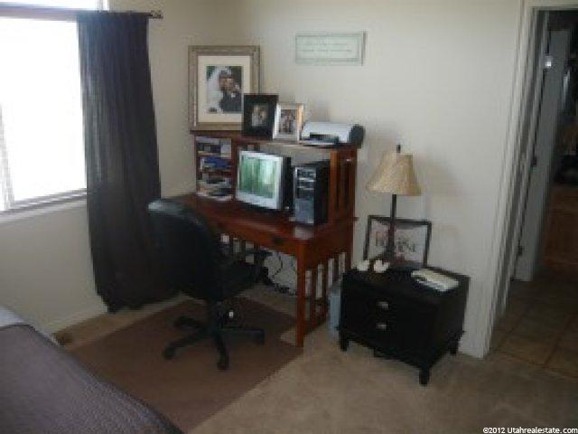 1677 N 25 E, Layton, UT 84041 — photo 9