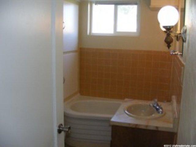 46 W 100 N, Preston, ID 83263 — photo 10