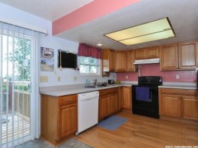 307 W 2400 S, Clearfield, UT 84015 — photo 2