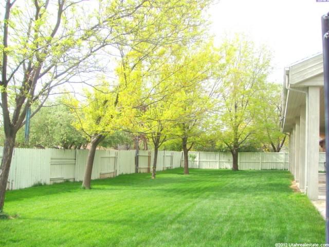 8136 S Old Coventry Cir E, Sandy, UT 84093 — photo 9