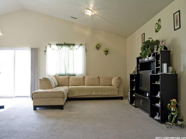 574 E 700 N, Ogden, UT 84404 — photo 6