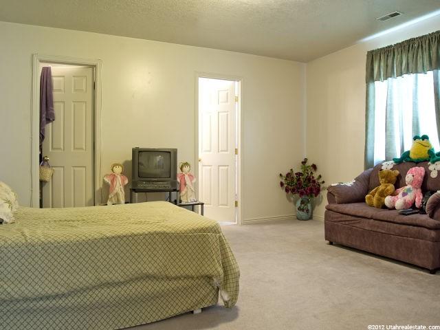 574 E 700 N, Ogden, UT 84404 — photo 10