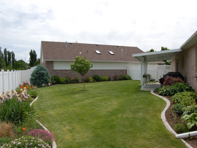 956 W 1730 N, Clinton, UT 84015 — photo 8
