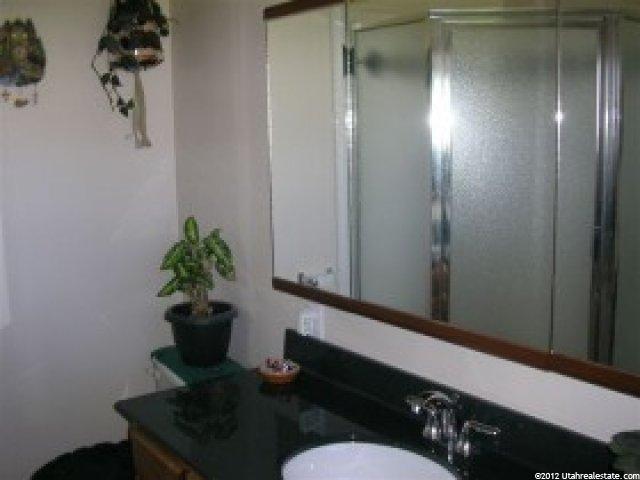 1614 N 1900 W, Farr West, UT 84404 — photo 7