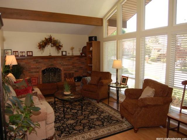 358 W 4050 N, Pleasant View, UT 84414 — photo 4