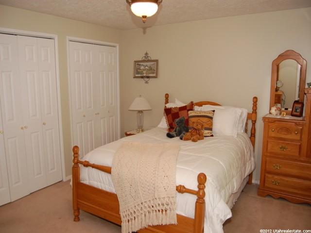 358 W 4050 N, Pleasant View, UT 84414 — photo 5