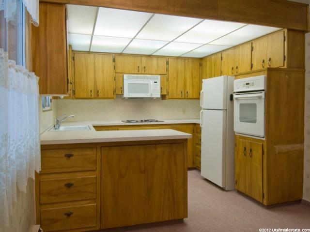 836 E 250 N, Bountiful, UT 84010 — photo 2