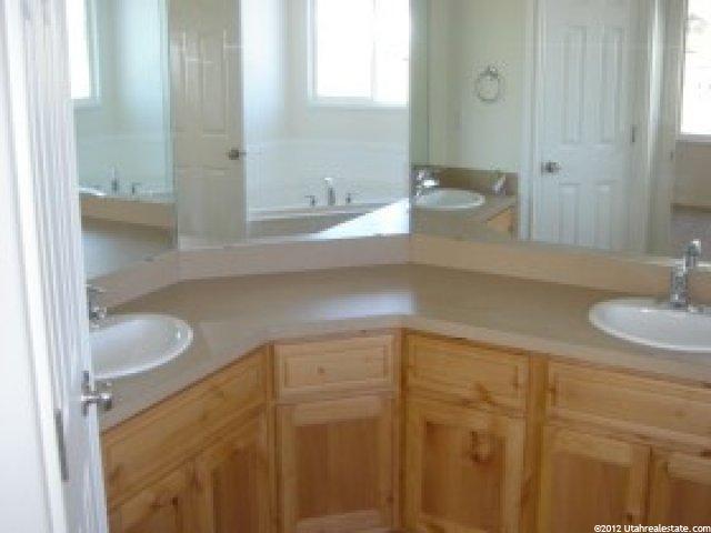 5460 S 2450 W, Roy, UT 84067 — photo 3