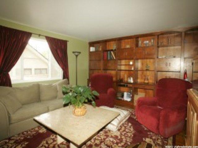 8719 Vaquero Dr, Sandy, UT 84094 — photo 4