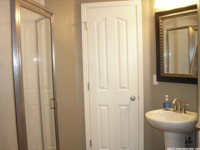 116 E 2325 S, Clearfield, UT 84015 — photo 9