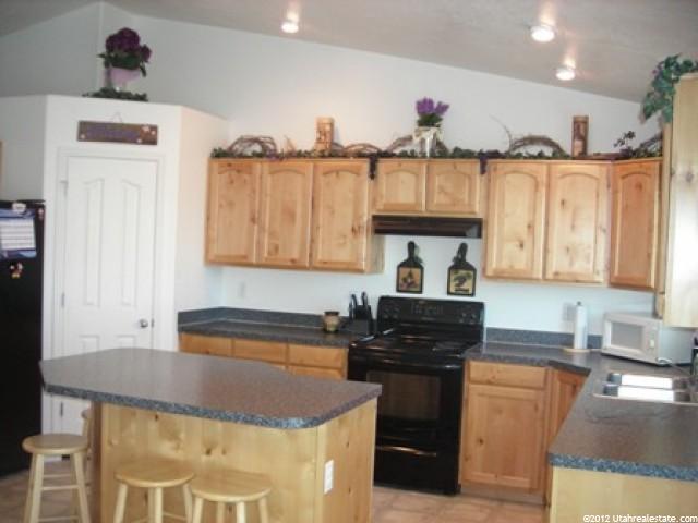116 E 2325 S, Clearfield, UT 84015 — photo 5