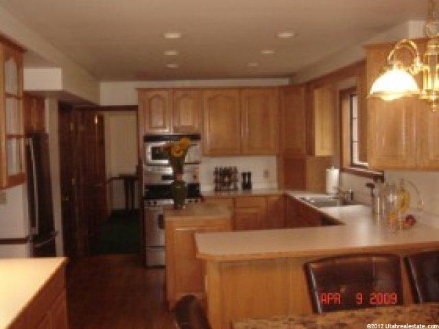 11613 Worthington Ct, Sandy, UT 84092 — photo 4
