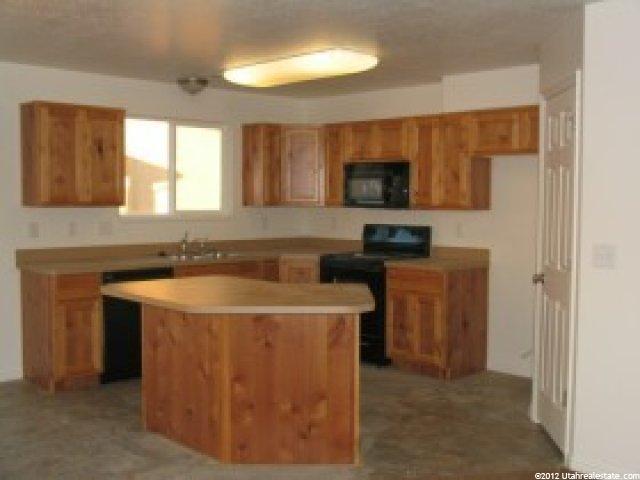 874 W 2150 N, Pleasant View, UT 84404 — photo 2