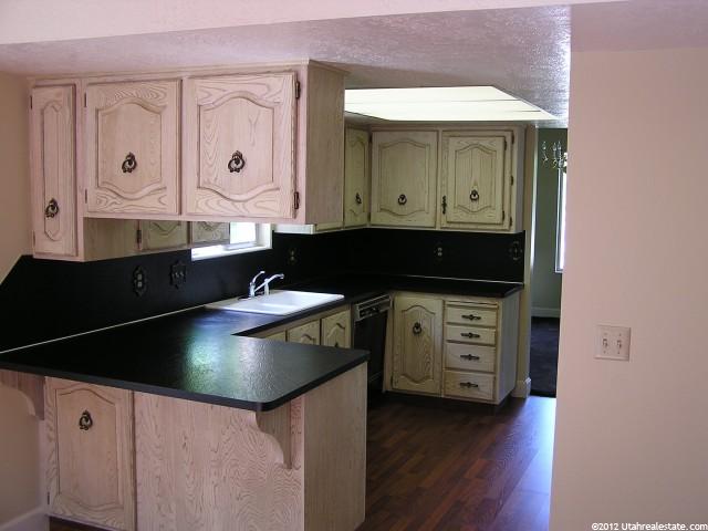 208 E 600 N, Kaysville, UT 84037 — photo 4