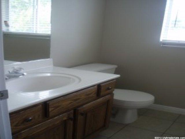 1070 N 175 E, Layton, UT 84041 — photo 9