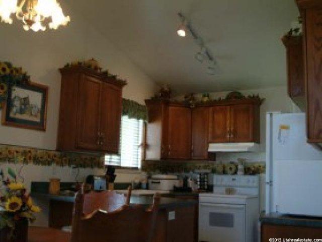792 S 980 W, Logan, UT 84321 — photo 2