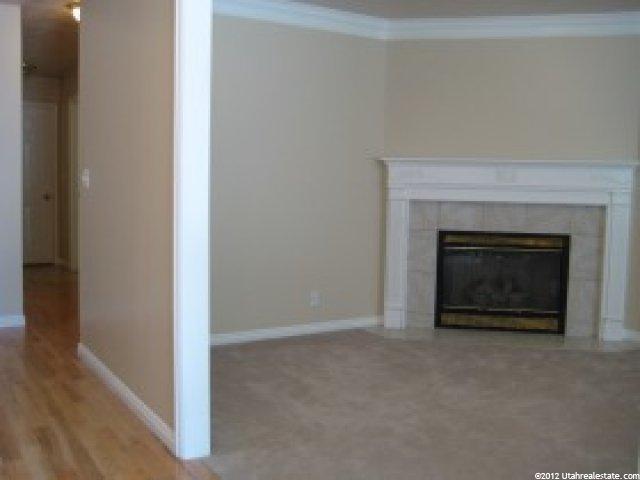 976 S 400 E, Centerville, UT 84014 — photo 2