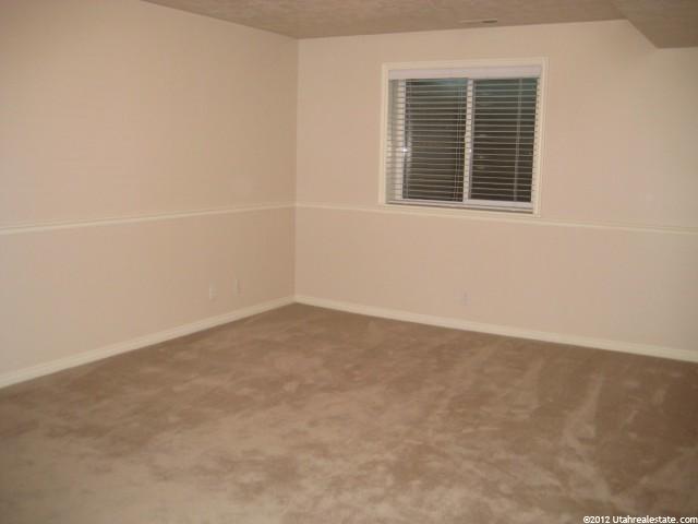 976 S 400 E, Centerville, UT 84014 — photo 12