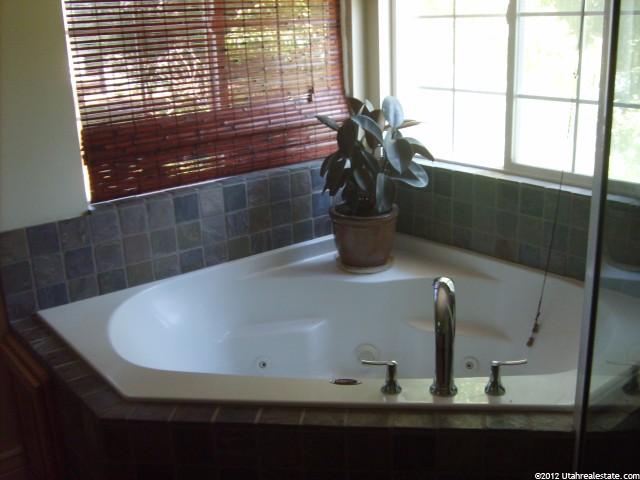 1639 E 6850 S, Uintah, UT 84405 — photo 7
