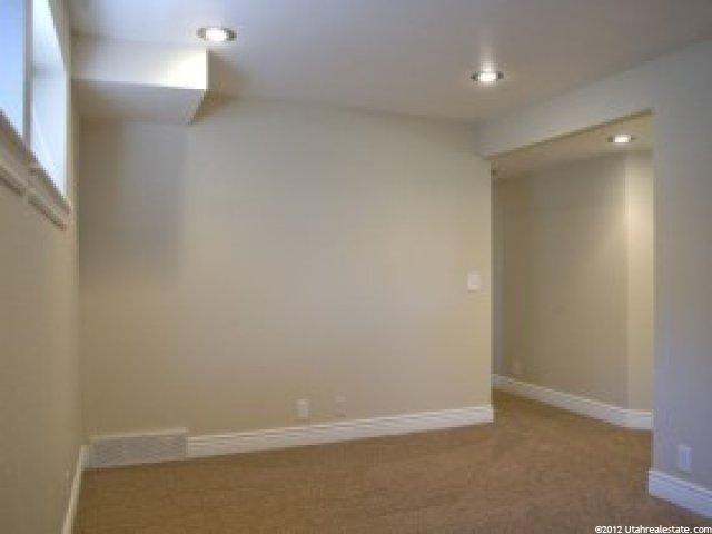 8480 S 1575 E, Sandy, UT 84093 — photo 9