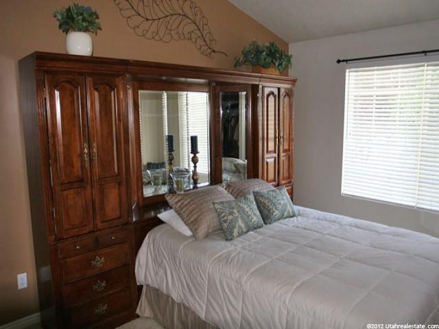 137 W 275 N, Centerville, UT 84014 — photo 4