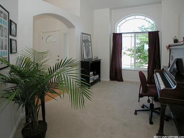 322 E 2025 S, Clearfield, UT 84015 — photo 3