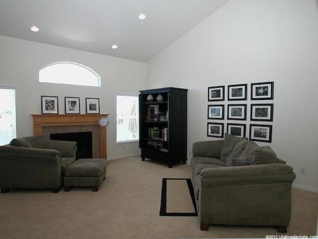 322 E 2025 S, Clearfield, UT 84015 — photo 4