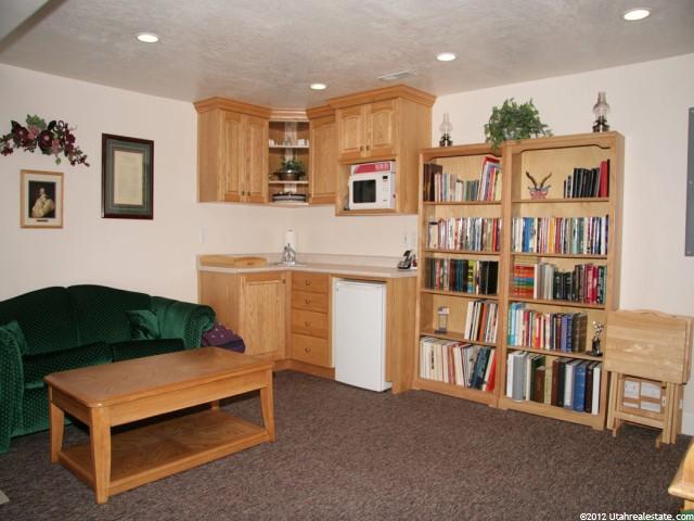 33 W 900 N, Bountiful, UT 84010 — photo 8