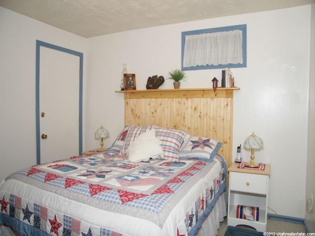 33 W 900 N, Bountiful, UT 84010 — photo 9