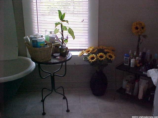 572 E 21st St S, Ogden, UT 84401 — photo 9