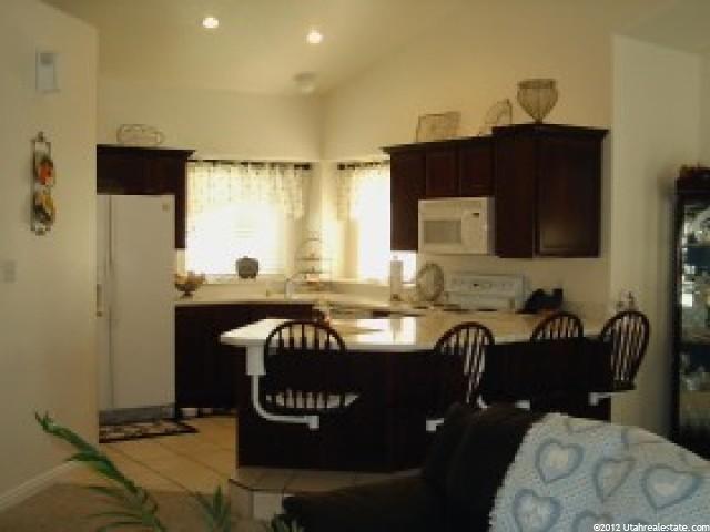711 N 550 E, Orem, UT 84097 — photo 2