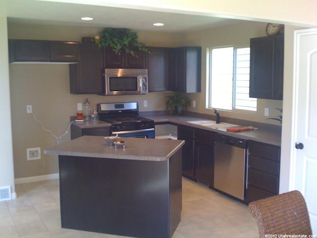 2524 Laurel St, West Haven, UT 84401 — photo 3