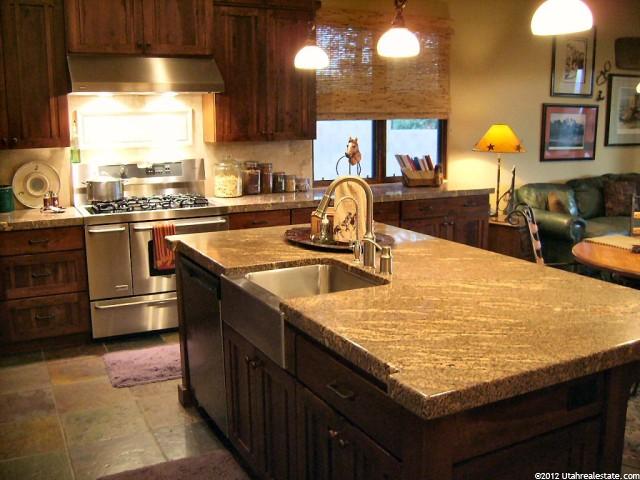 991 Mulberry Dr, Bloomington, UT 84790 — photo 2