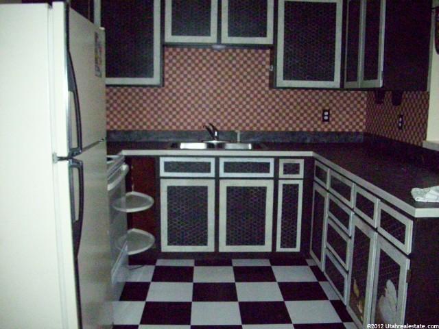 393 S 100 E, Nephi, UT 84648 — photo 4